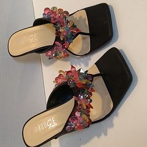 (NWT) SQUARE TOE RHINSTONE HEELS